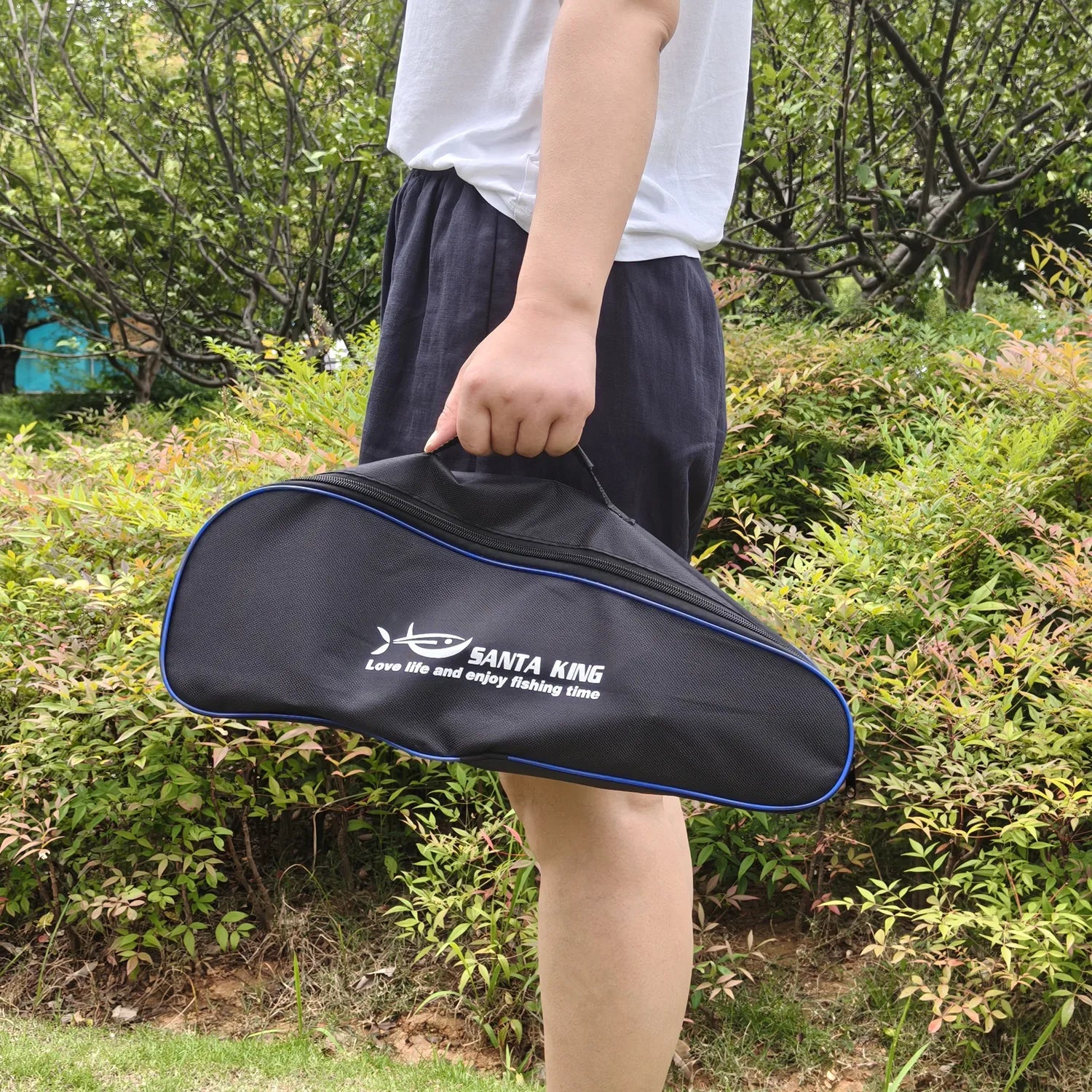 Kit de Pesca 2 Varas com Carretilha + Linha 100m + Bolsa + Alicate Multifuncional + Caixa de Acessórios